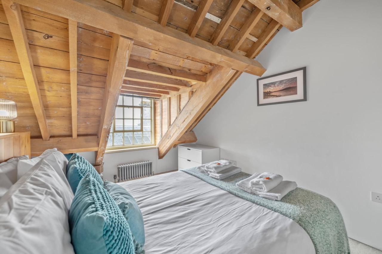 Luxury 2 Bed Apartment In Historic Royal William Yard Plymouth Exterior photo