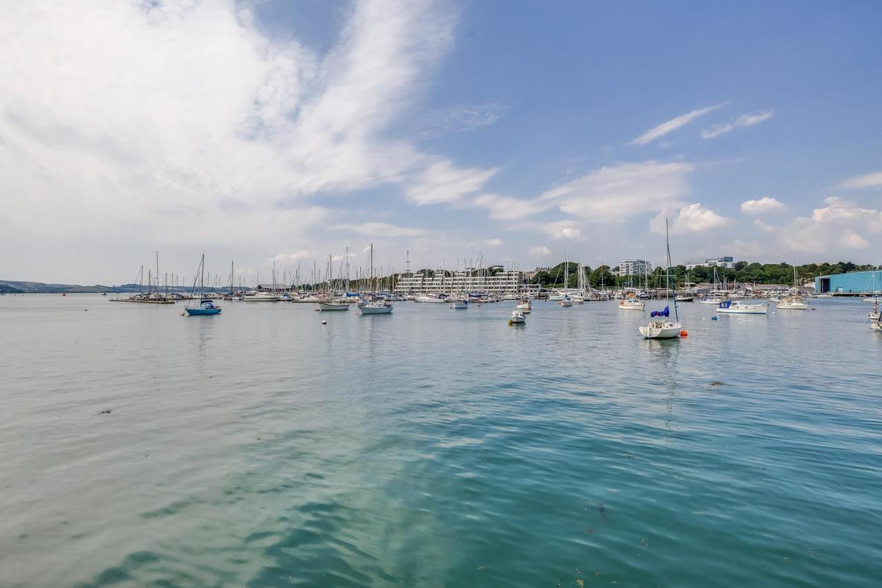 Luxury 2 Bed Apartment In Historic Royal William Yard Plymouth Exterior photo